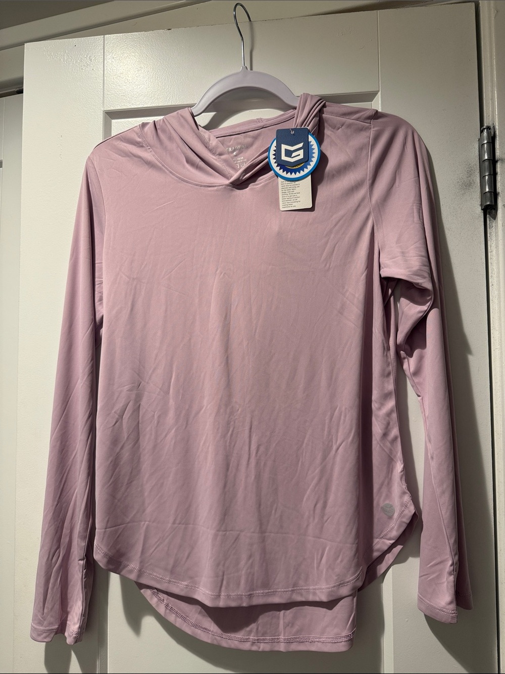 NWT✨Lightweight Hooded Long-Sleeve Top